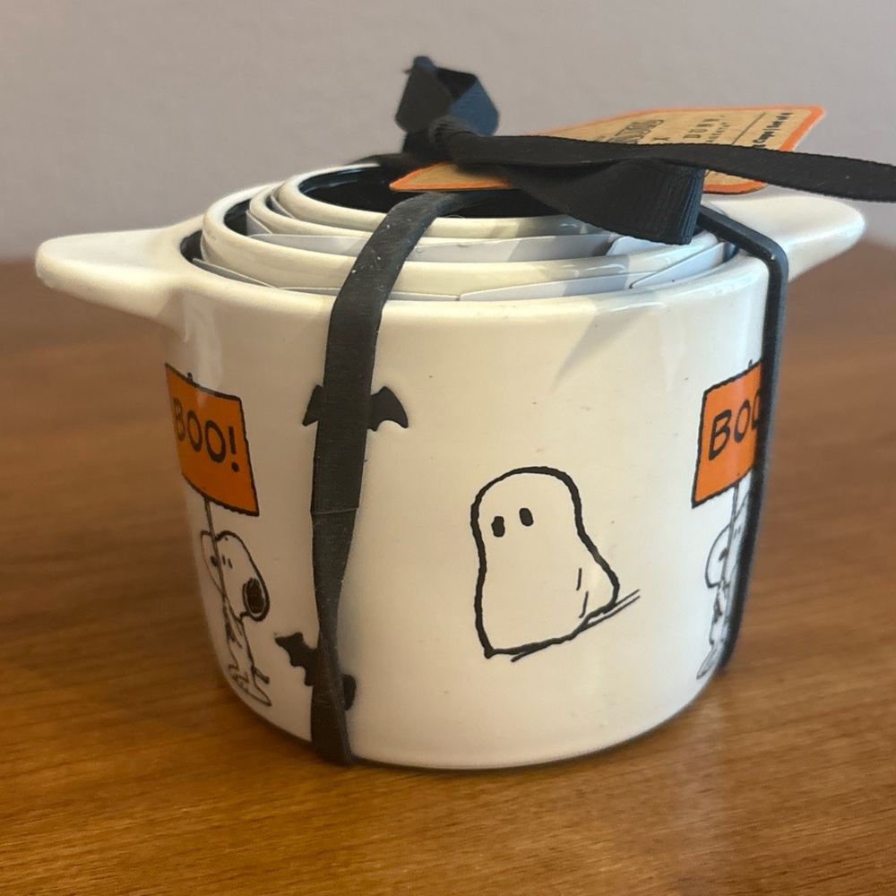 Rae Dunn Peanuts SNOOPY Halloween Measuring Cups Set NEW